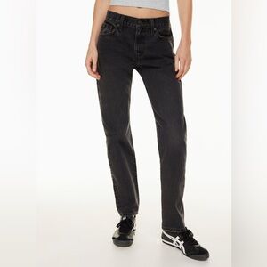 Levi’s Middy Straight Jean